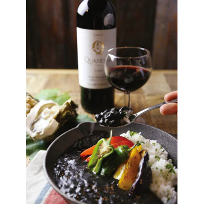 能登牡蠣ブラックカリーの盛り付け例