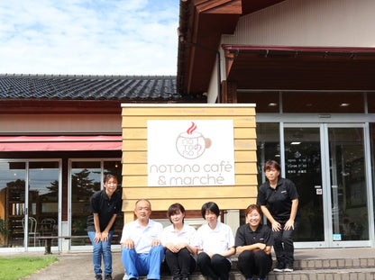 能登町ふれあい公社スタッフ集合写真