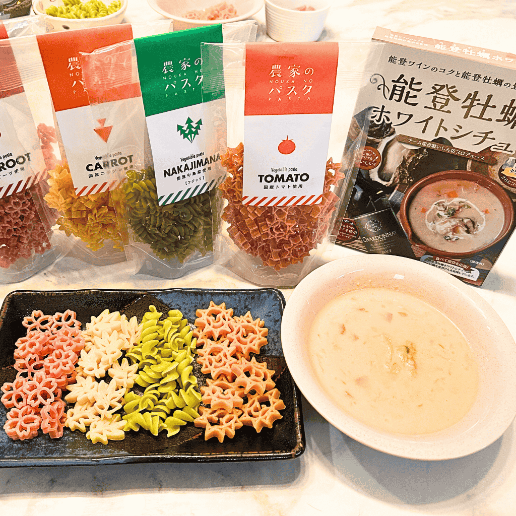 農家のパスタ、能登牡蠣ホワイトシチューの盛り付け例。合わせると牡蠣風味ホワイトパスタとして美味しく食べれます。