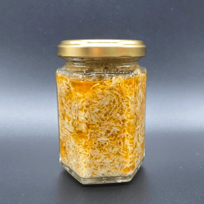 紅ずわい蟹イタリアン・商品画像・ズワイガニ１杯分の身が入っています。ご飯にかけても、パンに乗せても、パスタにしても美味しくお召し上がり頂けます。