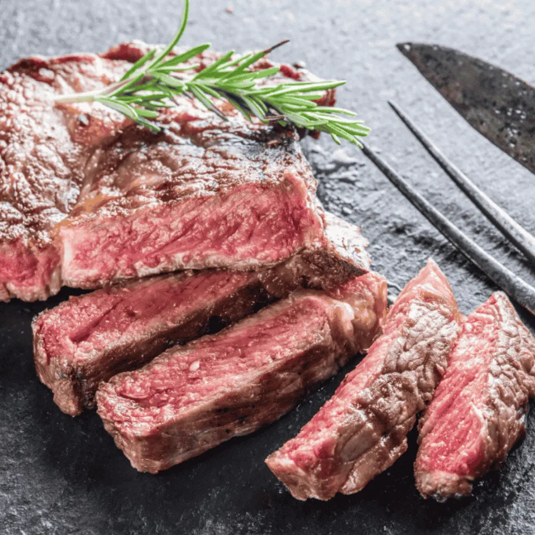 国産黒毛和牛・Ａ５等級・長期肥育・サーロインステーキの調理例・牛若プレミアムの誇る安心安全で美味しいお肉。