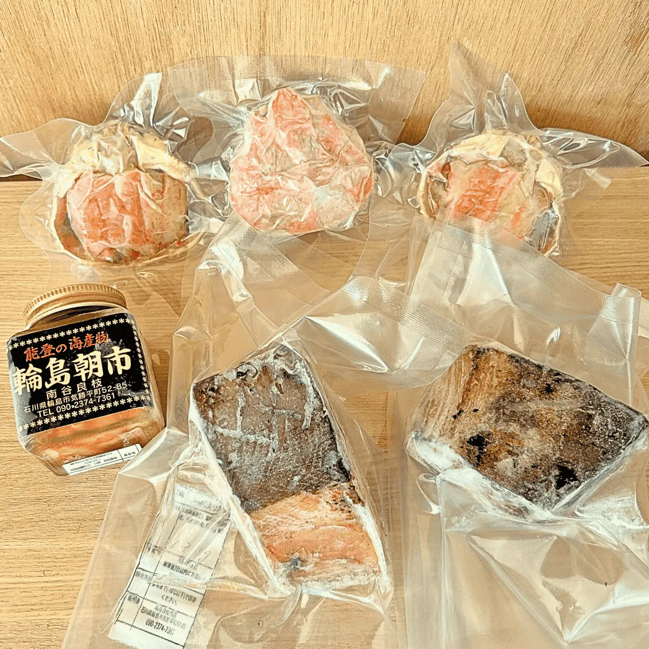 冬のAKB・甘エビ・カニ・鰤の商品構成・能登金沢の冬の名物・名産品グルメ・ギフトセットとして、お歳暮に大人気です。